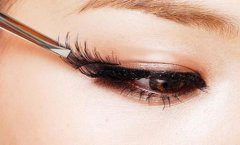 ���ͺ������μy�۾�(xi��n)��(du��)ҕ����Ӱ푆�?